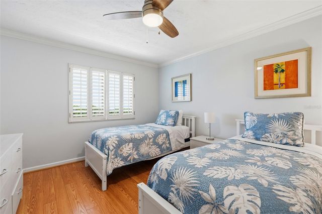 8977 MIDNIGHT PASS ROAD 519, Sarasota, FL 34242
