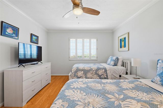8977 MIDNIGHT PASS ROAD 519, Sarasota, FL 34242