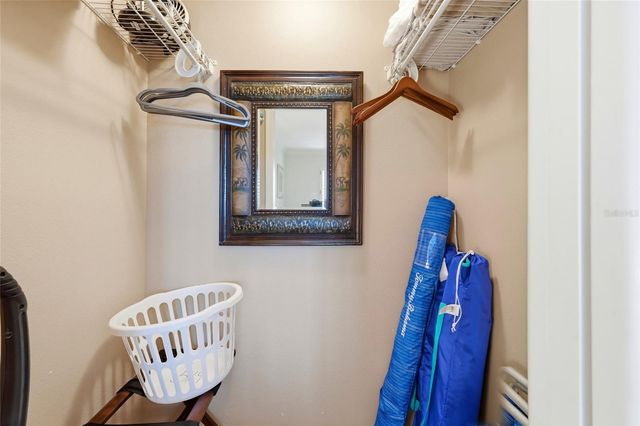 8977 MIDNIGHT PASS ROAD 519, Sarasota, FL 34242