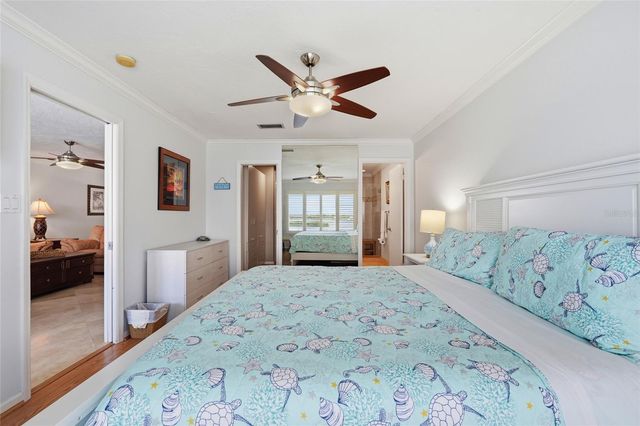 8977 MIDNIGHT PASS ROAD 519, Sarasota, FL 34242