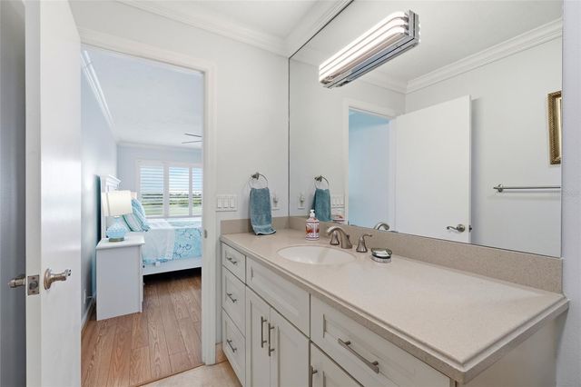 8977 MIDNIGHT PASS ROAD 519, Sarasota, FL 34242