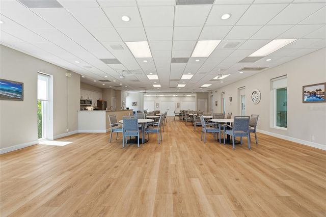 8977 MIDNIGHT PASS ROAD 519, Sarasota, FL 34242