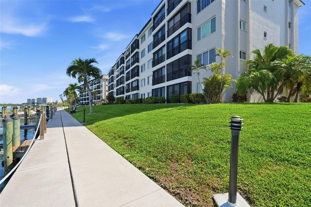 8977 MIDNIGHT PASS ROAD 519, Sarasota, FL 34242