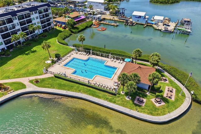 8977 MIDNIGHT PASS ROAD 519, Sarasota, FL 34242