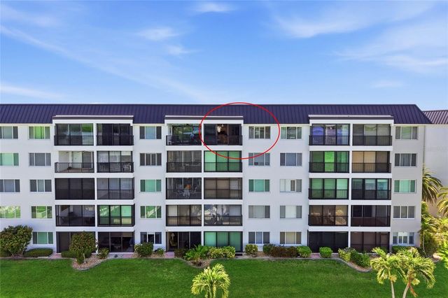 8977 MIDNIGHT PASS ROAD 519, Sarasota, FL 34242