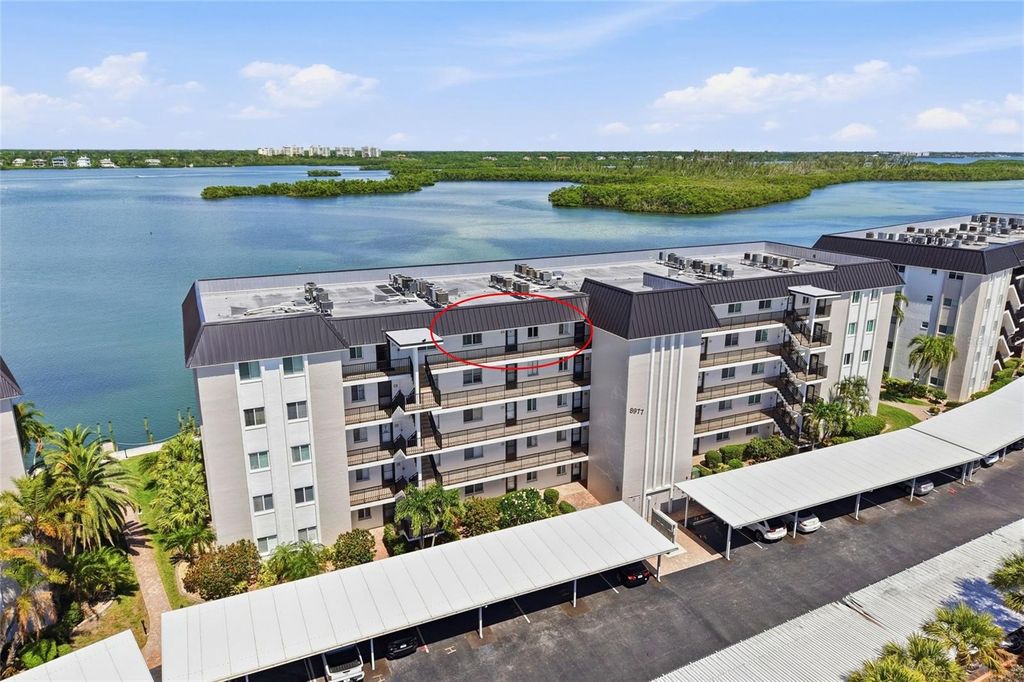 8977 MIDNIGHT PASS ROAD 519, Sarasota, FL 34242
