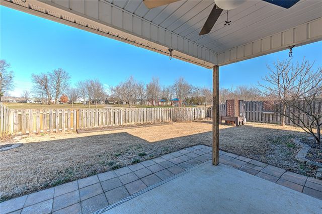 4516 Serviceberry Drive, Fayetteville, AR 72704