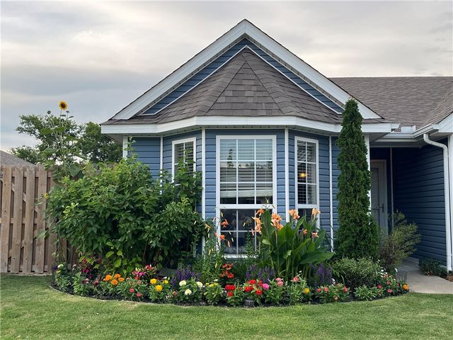 4516 Serviceberry Drive, Fayetteville, AR 72704