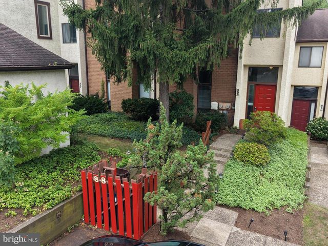88 PALACE CT, Chalfont, PA 18914