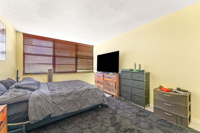 2751 Taft Street 403, Hollywood, FL 33020