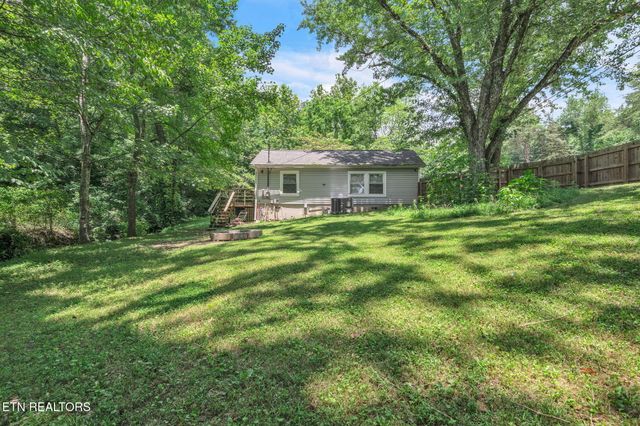 7527 Yount Rd, Knoxville, TN 37931
