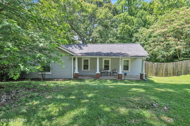 7527 Yount Rd, Knoxville, TN 37931