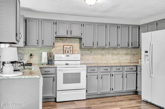 7527 Yount Rd, Knoxville, TN 37931