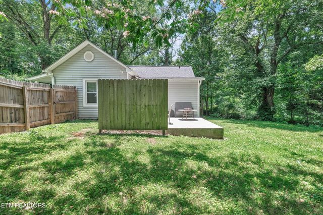 7527 Yount Rd, Knoxville, TN 37931