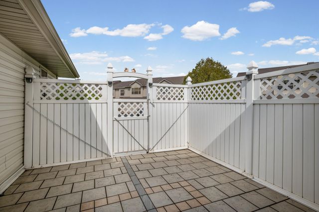 20551 Twilight Trail, Rogers, MN 55374