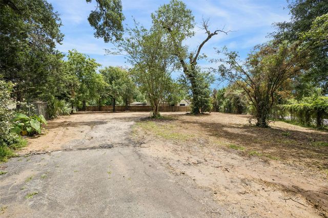 7002 Santa Maria Street, Houston, TX 77023