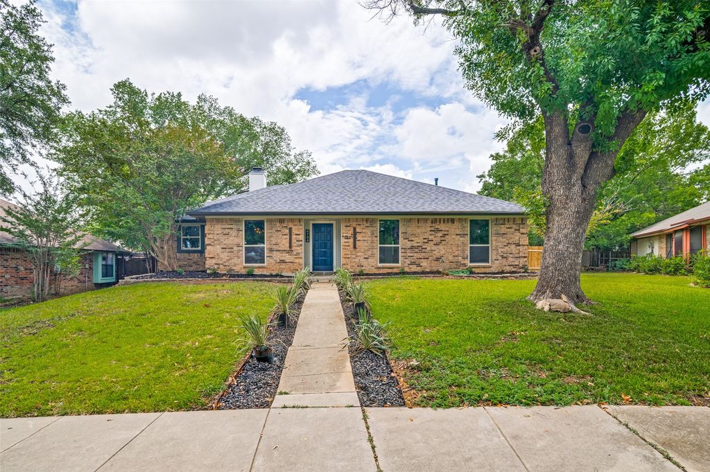 4704 La Paz Drive, Mesquite, TX 75150