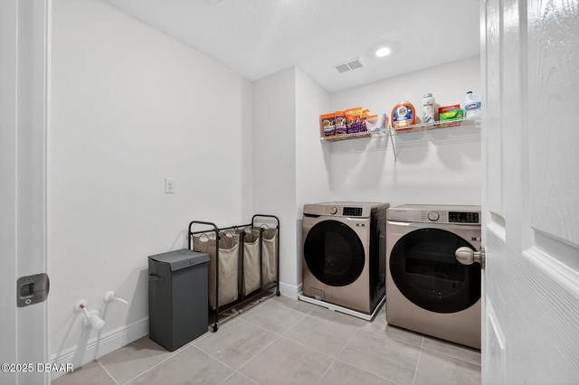 6022 Sierra Crown Street, Mount Dora, FL 32757