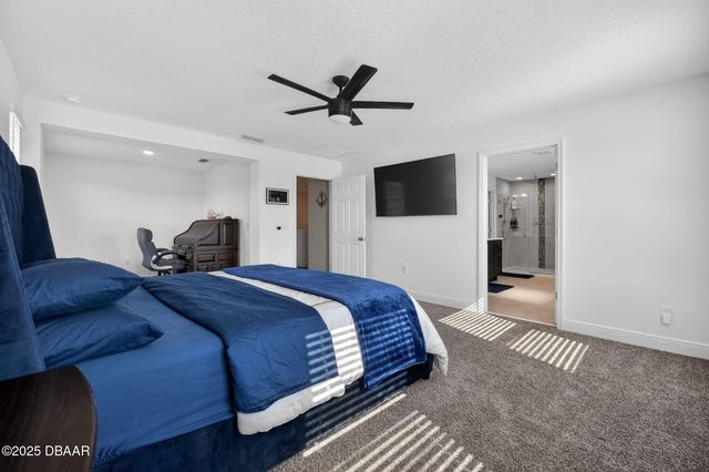 6022 Sierra Crown Street, Mount Dora, FL 32757