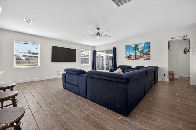 6022 Sierra Crown Street, Mount Dora, FL 32757