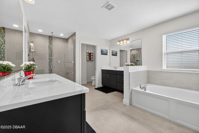 6022 Sierra Crown Street, Mount Dora, FL 32757