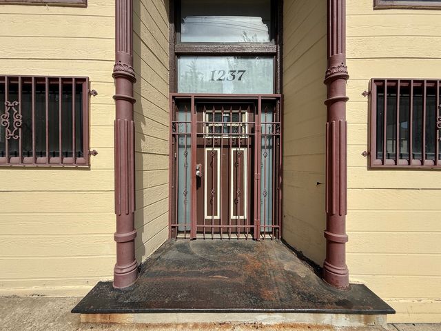 1237 N Noble Street 1F, Chicago, IL 60642