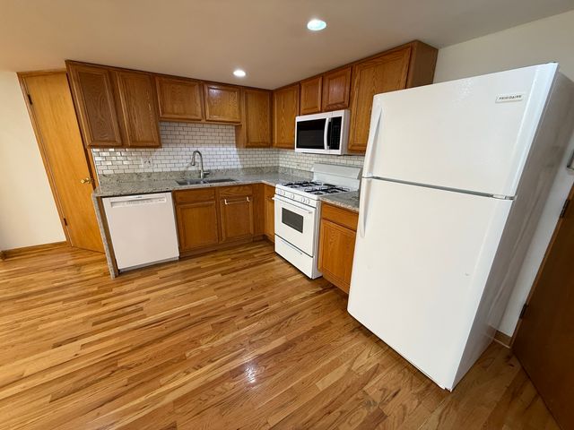 1237 N Noble Street 1F, Chicago, IL 60642