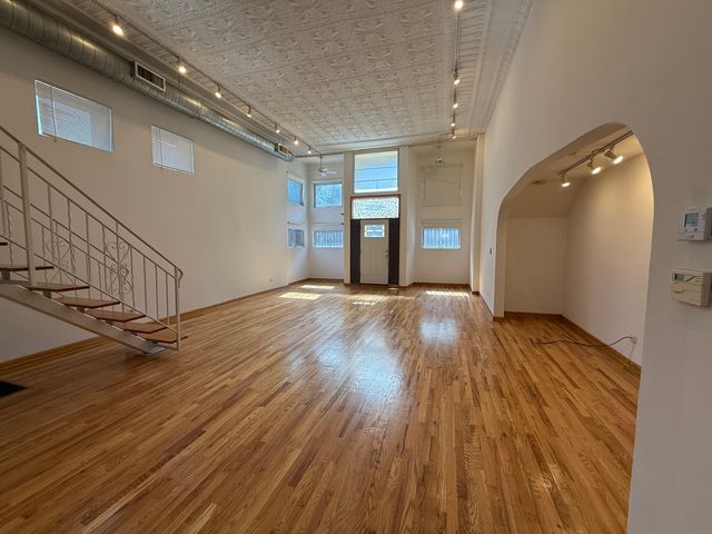 1237 N Noble Street 1F, Chicago, IL 60642
