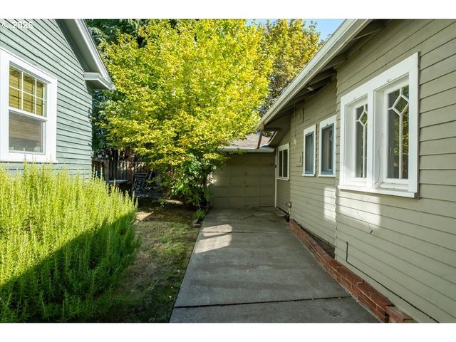 129 Nw 11TH St, Corvallis, OR 97330