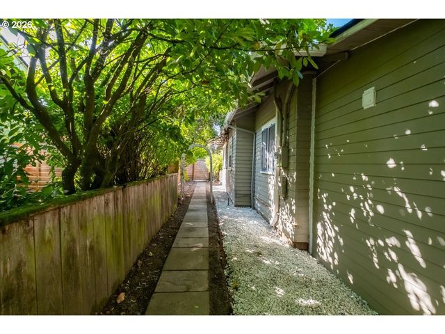 129 Nw 11TH St, Corvallis, OR 97330