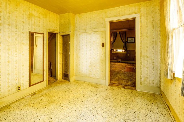 1412 S 9th STREET, Watertown, WI 53094