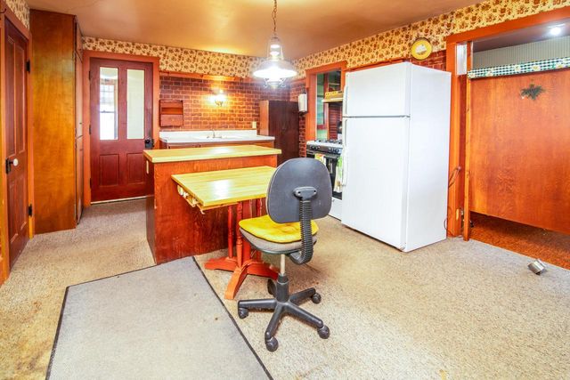 1412 S 9th STREET, Watertown, WI 53094