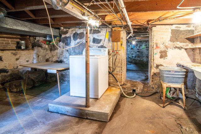 1412 S 9th STREET, Watertown, WI 53094