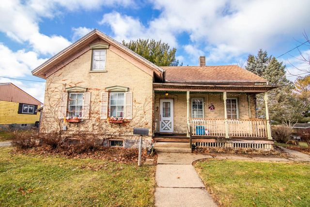 1412 S 9th STREET, Watertown, WI 53094