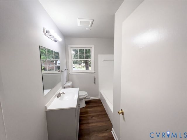 107 School Ave, Colonial Heights, VA 23834