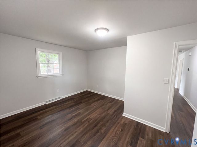 107 School Ave, Colonial Heights, VA 23834