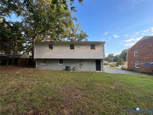 107 School Ave, Colonial Heights, VA 23834