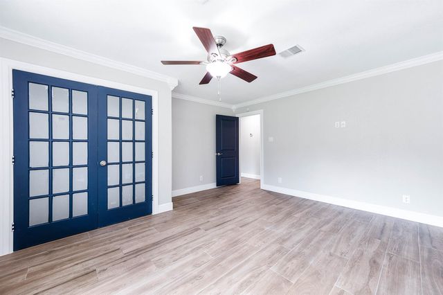 5012 Harbor Light Drive, Dickinson, TX 77539