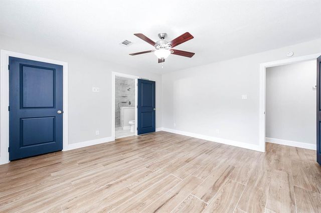 5012 Harbor Light Drive, Dickinson, TX 77539