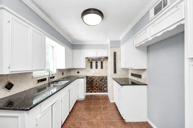 2513 Leslie Street, Pasadena, TX 77502