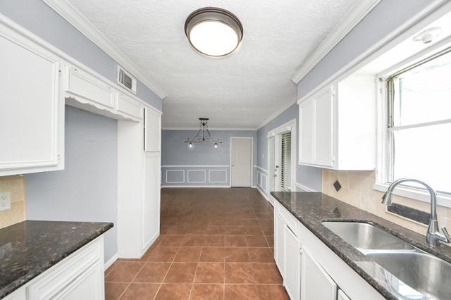 2513 Leslie Street, Pasadena, TX 77502