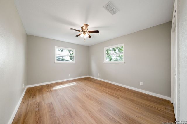 385 W Faust, New Braunfels, TX 78130