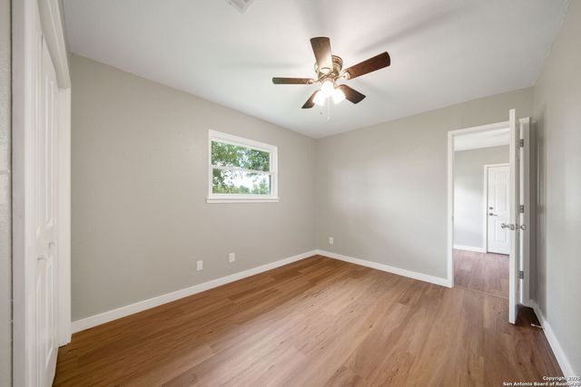 385 W Faust, New Braunfels, TX 78130