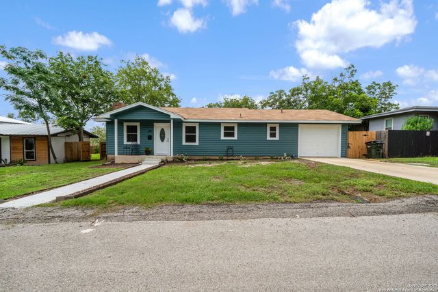 385 W Faust, New Braunfels, TX 78130