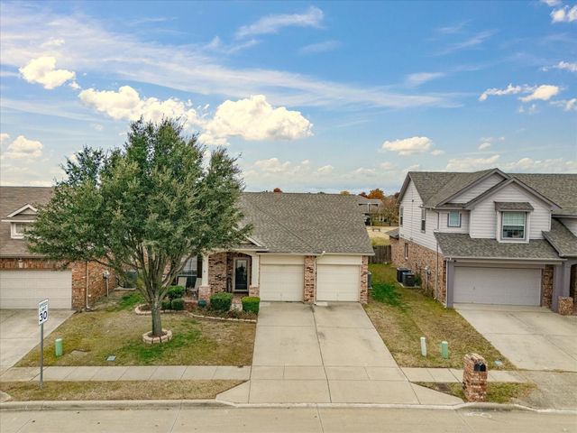 10981 Hawks Landing Road, Fort Worth, TX 76052