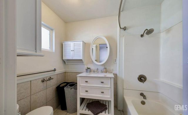 101 Madison Street, Taft, CA 93268