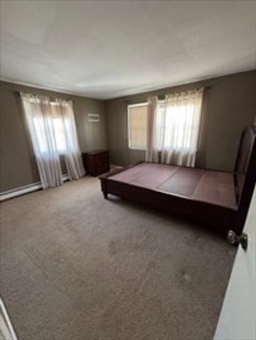 82 Boylston Lane 18, Lowell, MA 01852