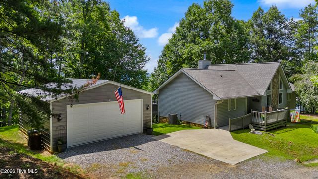 764 Timberwood Hills Road, Murphy, NC 28906