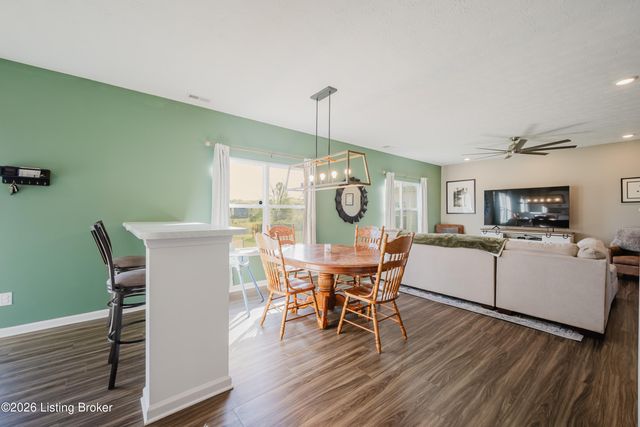 17020 Meander Way, Louisville, KY 40245