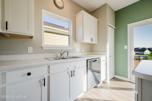 17020 Meander Way, Louisville, KY 40245